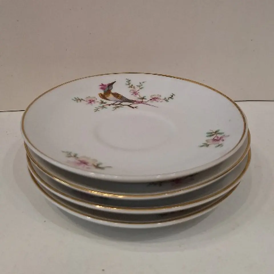 Pires em porcelana da Vista Alegre (1947-1968). 4