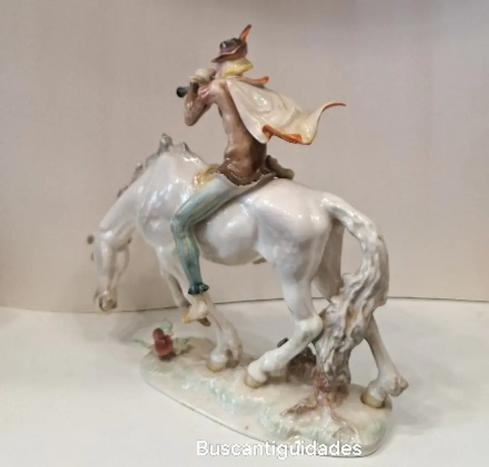Estatueta em porcelana alemã, Hutschenreuther, modelada por Karl Tutter 5