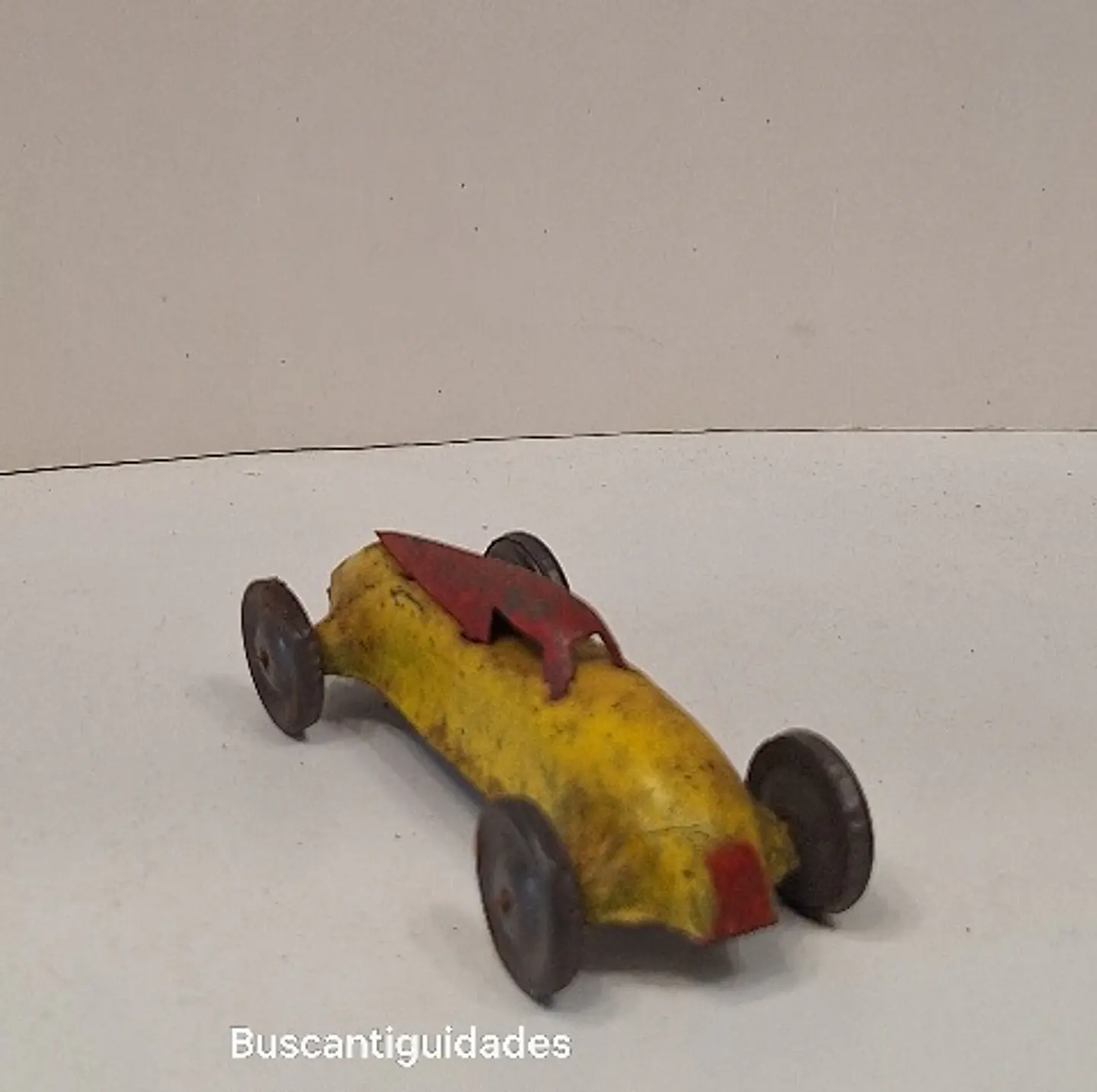 Brinquedo carro bicudo - AML 3
