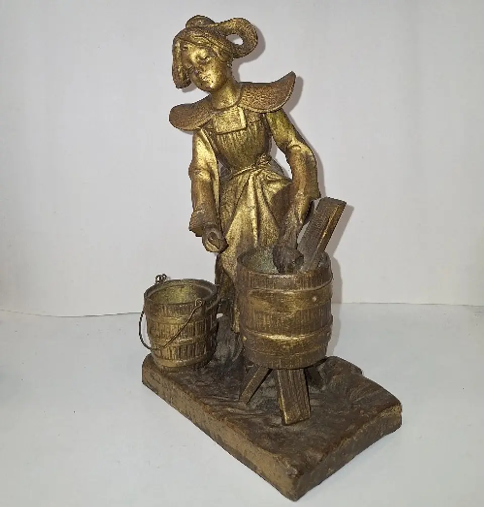 Escultura Holandesa em petit-bronze  5
