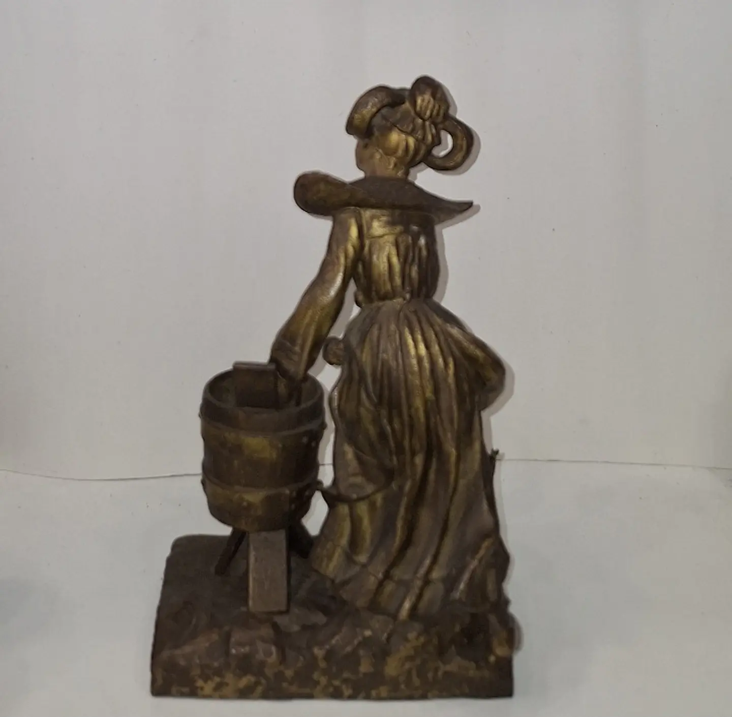 Escultura Holandesa em petit-bronze  6
