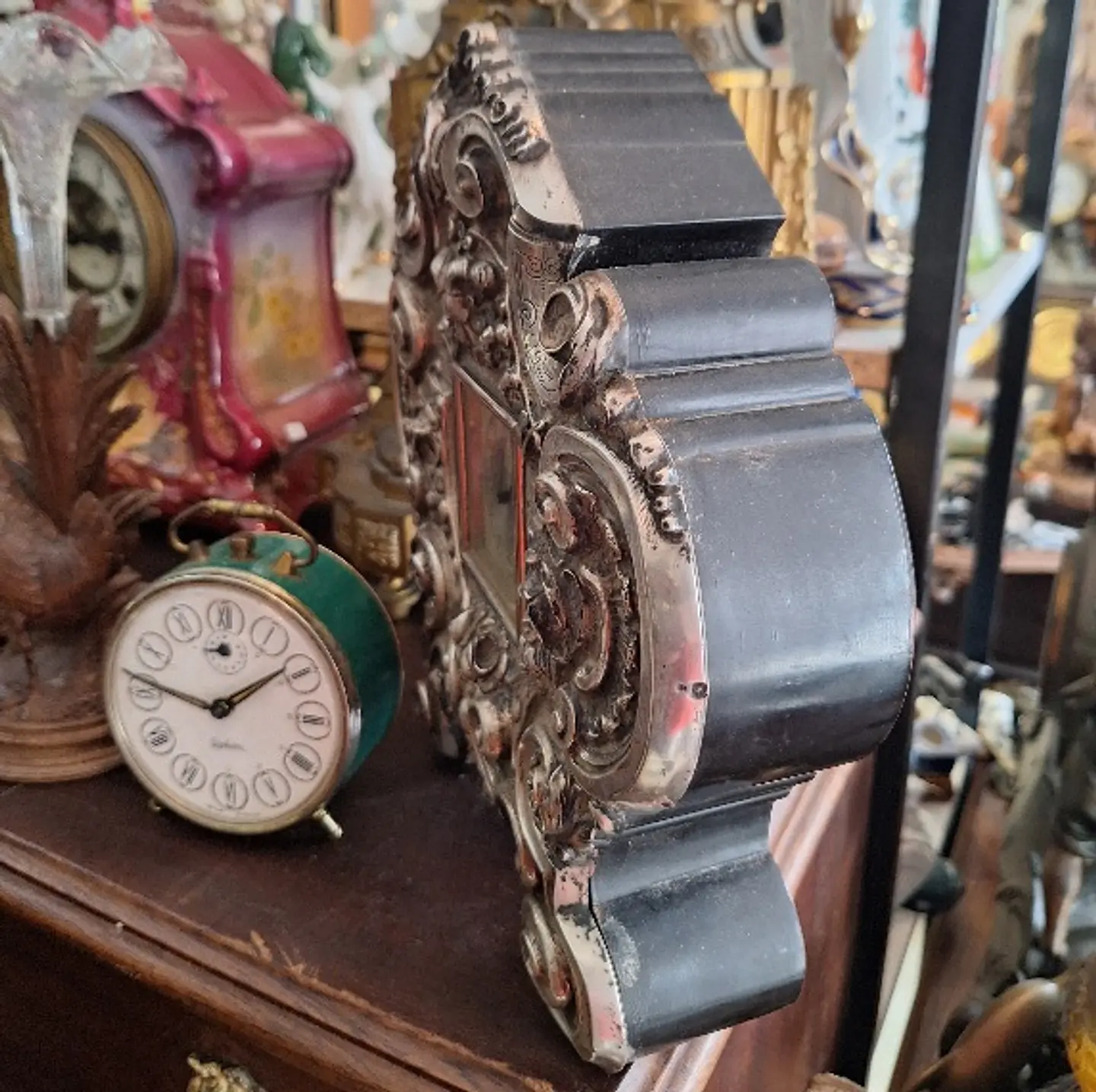 Relógio de mesa vintage em prata da marca Fenianos 2