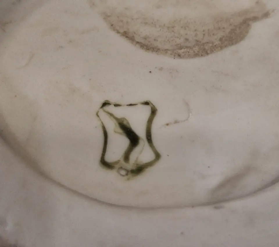Par de bibelots em porcelana policromada alemã marca Pössneck  5