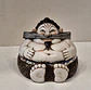 Caixa oriental em porcelana policromada.  - miniatura 1