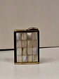 Atomizador de perfume de bolso vintage em formato de isqueiro em latão e madrepérola  - vignette 1