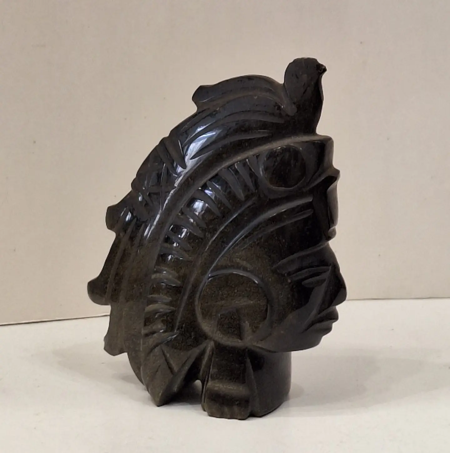 Escultura Mexicana em obsidiana dourada.  3