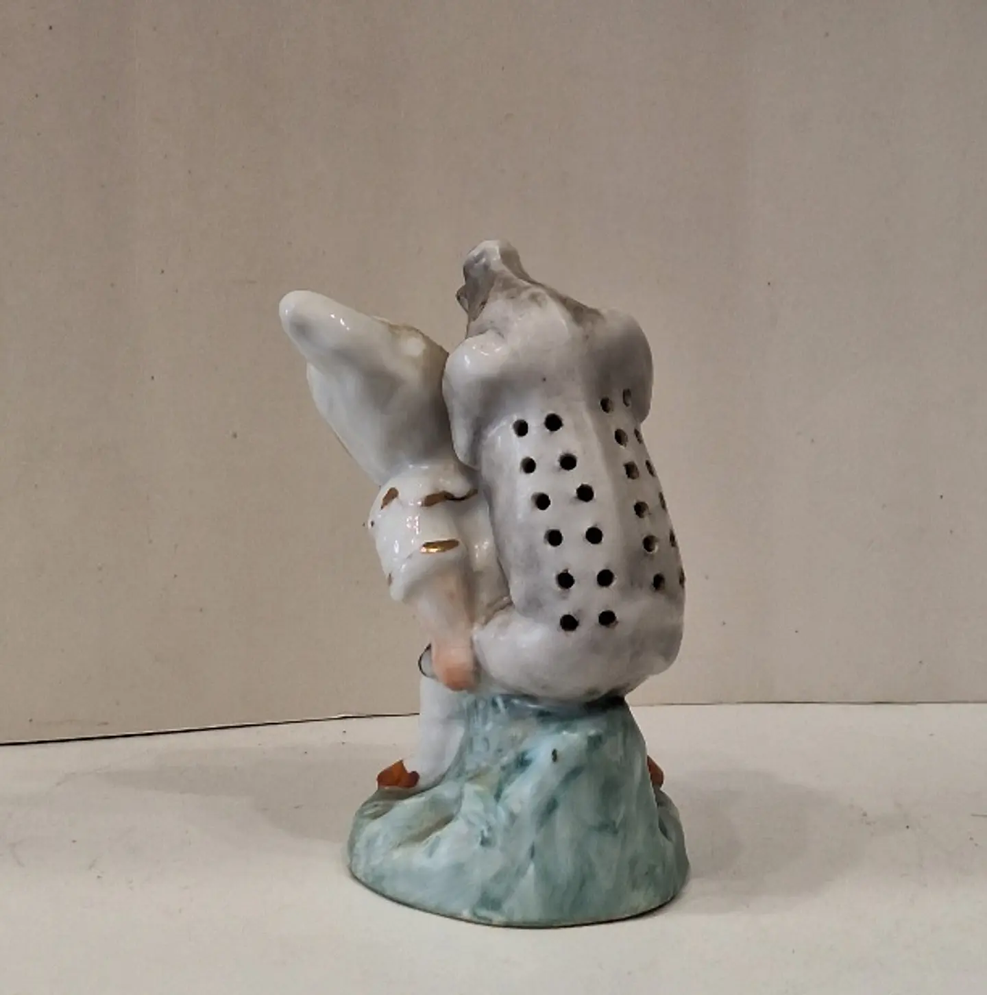 Paliteiro antigo em porcelana da Vista 