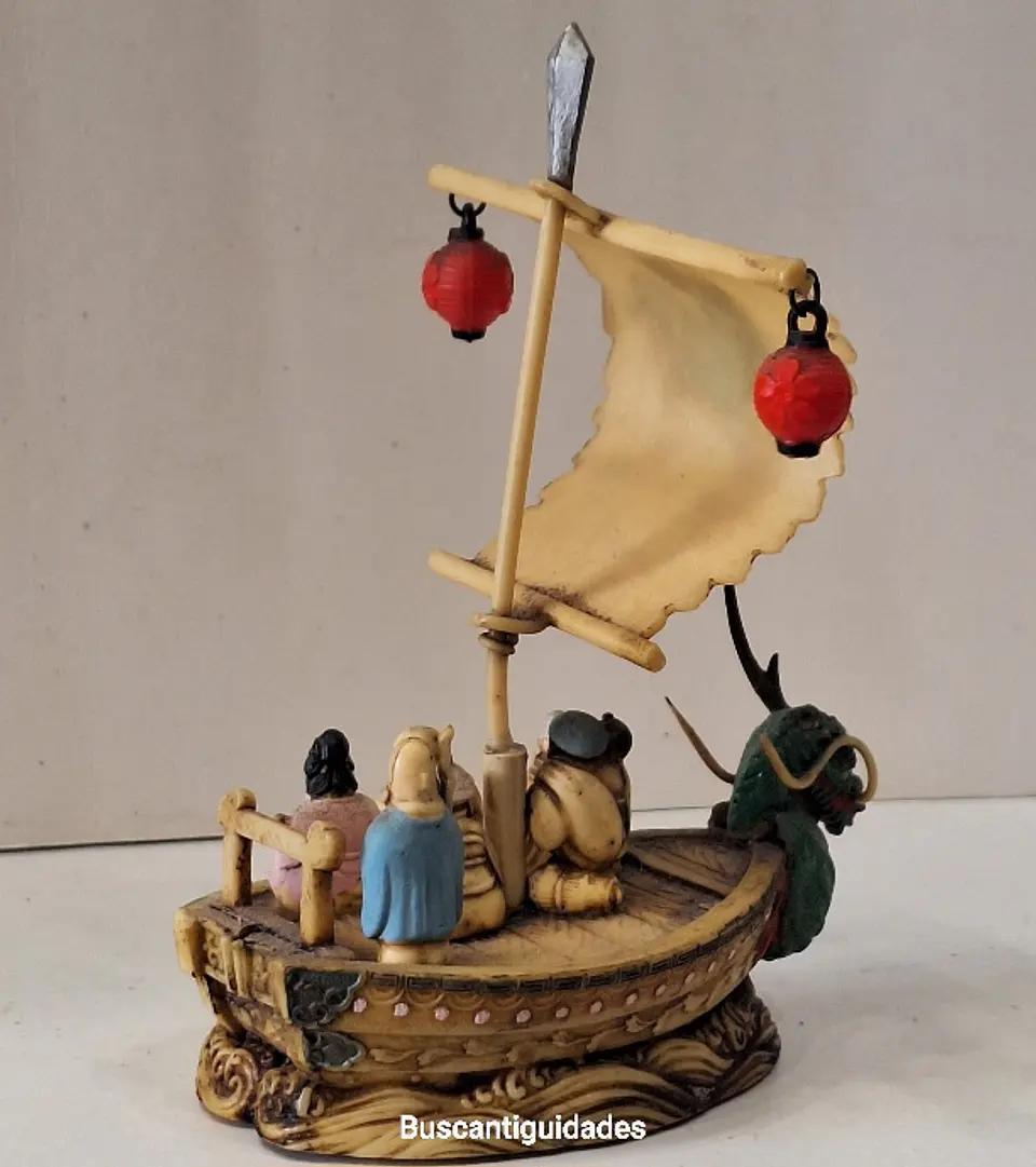 Barco-tesouro decorativo japonês vintage (okimono), feito de celuloide da década de 1940. 4