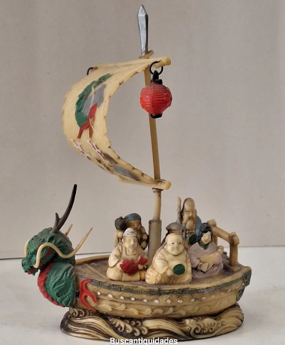 Barco-tesouro decorativo japonês vintage (okimono), feito de celuloide da década de 1940. 1
