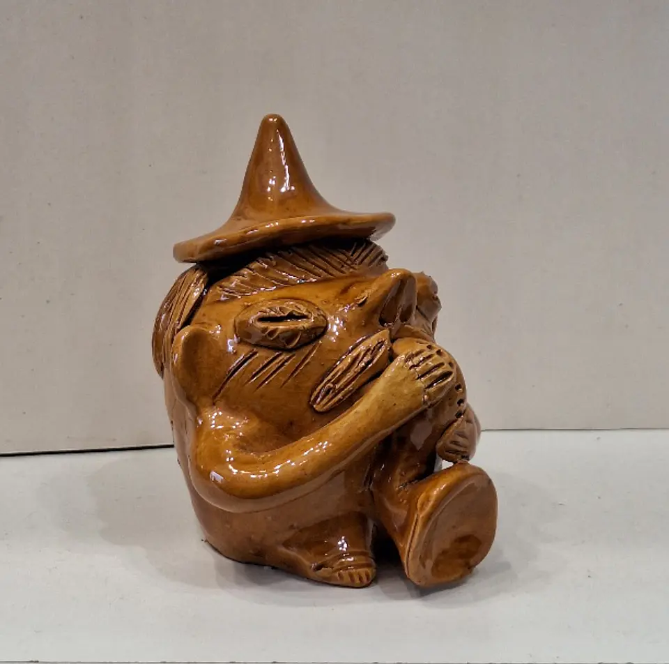 Escultura da Julia Ramalho, representando Músico  5