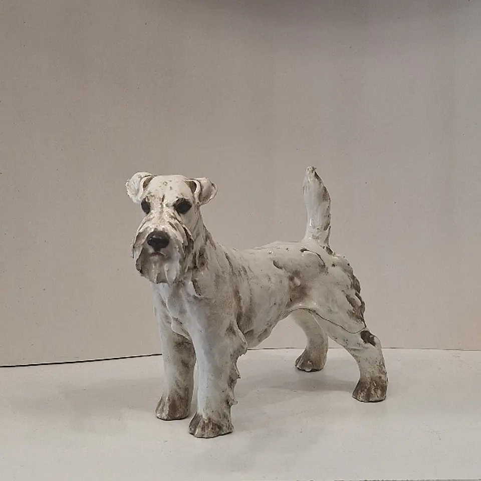 Estatueta representando Fox Terrier de pelo duro. 5