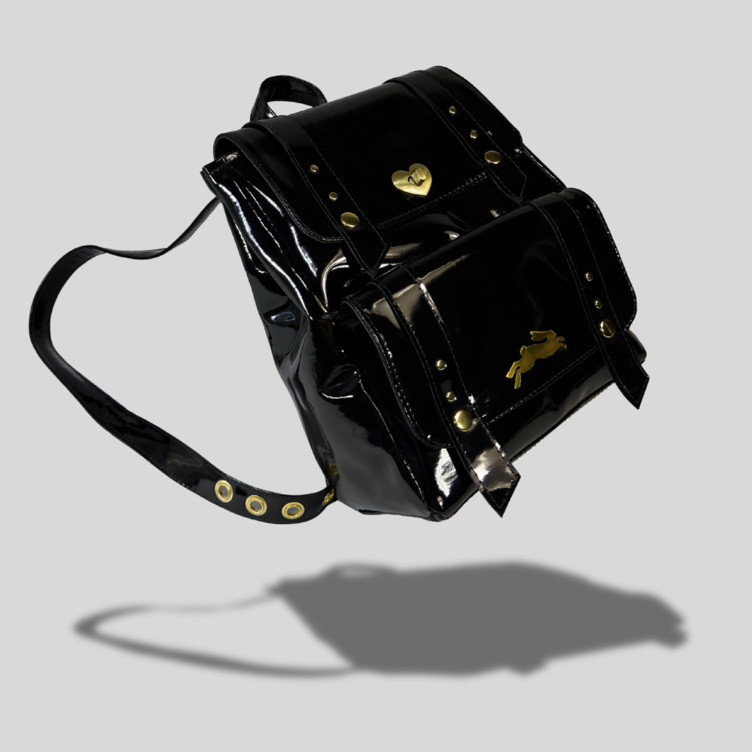 MINI MOCHILA HEARTS 1