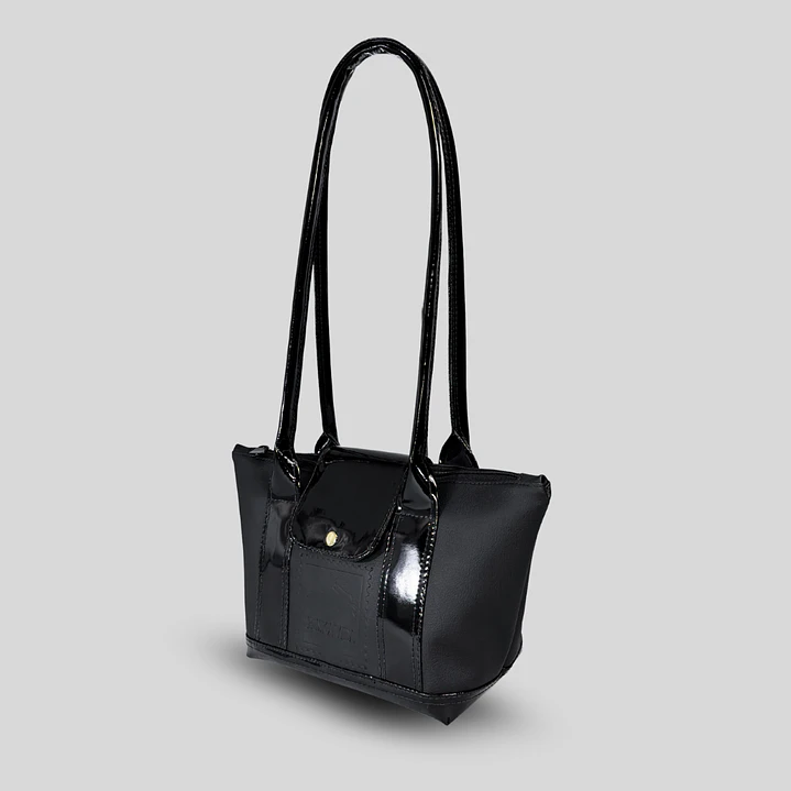 CARTERA POCKET CHELSEA LARGE NEGRO Y CHAROL 3