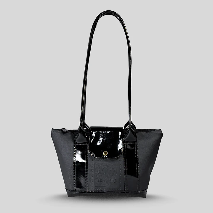 CARTERA POCKET CHELSEA LARGE NEGRO Y CHAROL 2