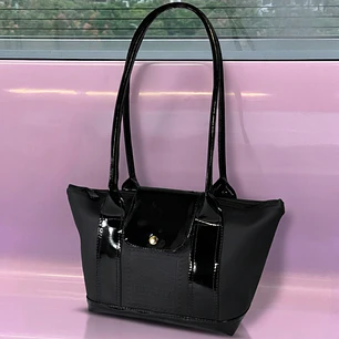 CARTERA POCKET CHELSEA LARGE NEGRO Y CHAROL
