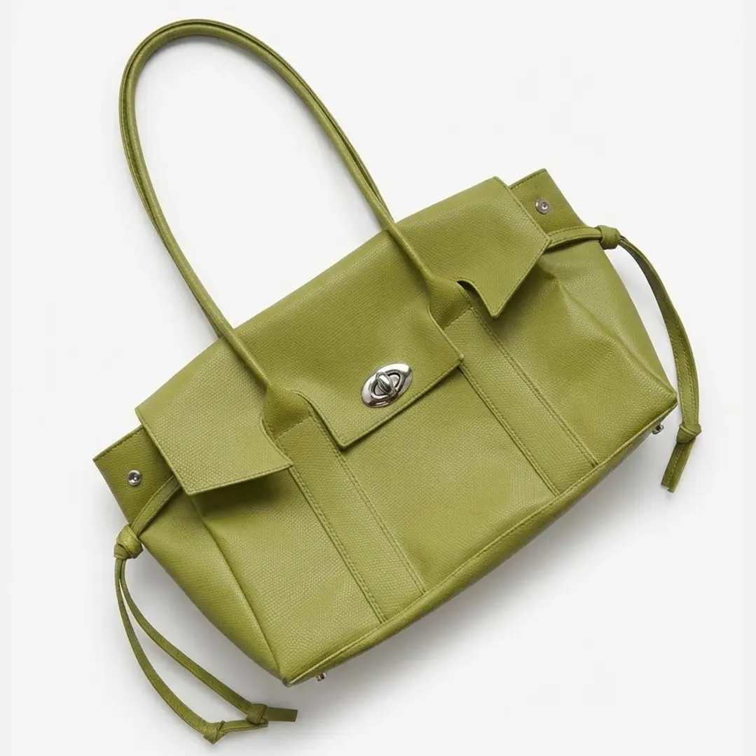 ❤︎₊ ⊹ NOT JELLY KOREAN TOTE - MATCHA ❤︎₊ ⊹- AVANCE LANZAMIENTO 1