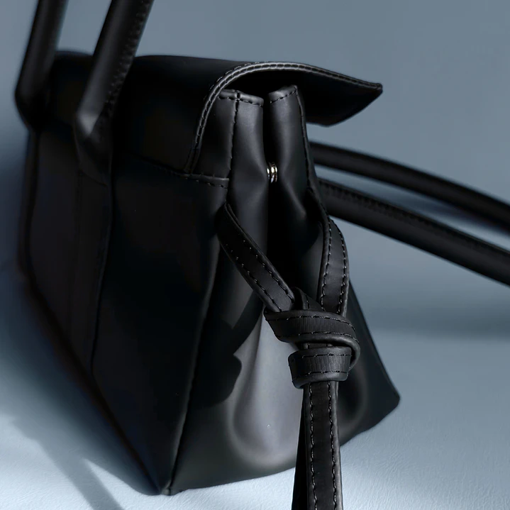 X-SMALL NOT JELLY KOREAN TOTE SERIOUSLY BLACK 6