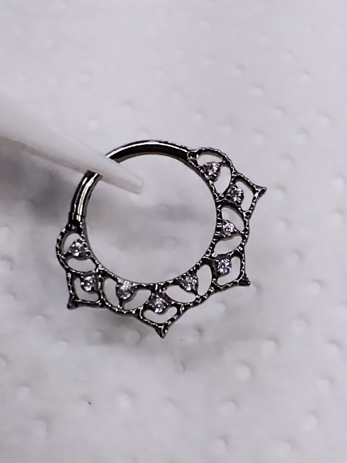 Argolla clicker de titanio grado implante  1