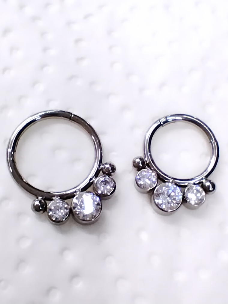 Argolla clicker 16g 8mm con circonitas 1