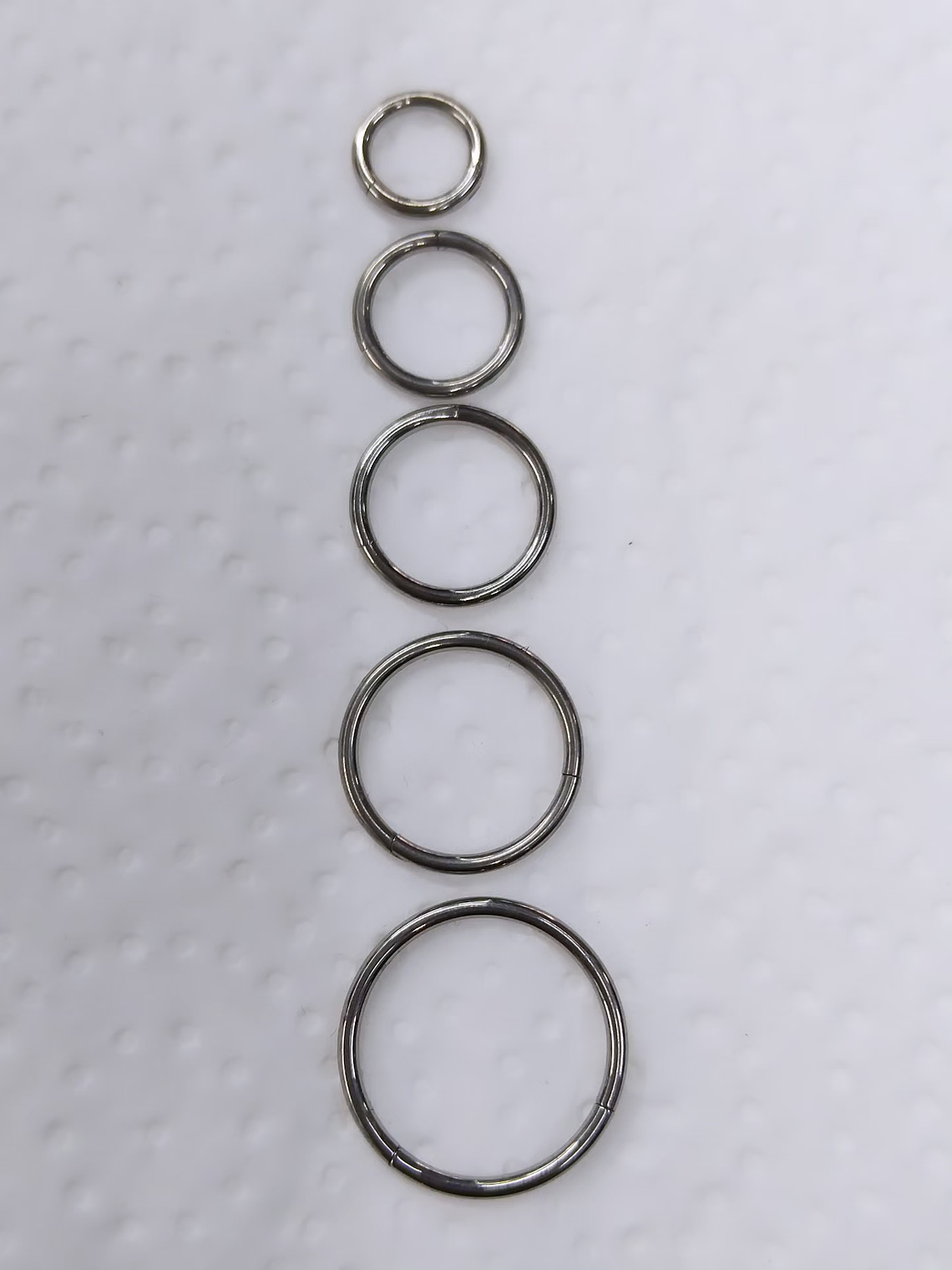 Argolla clicker de titanio grado implante 8  1