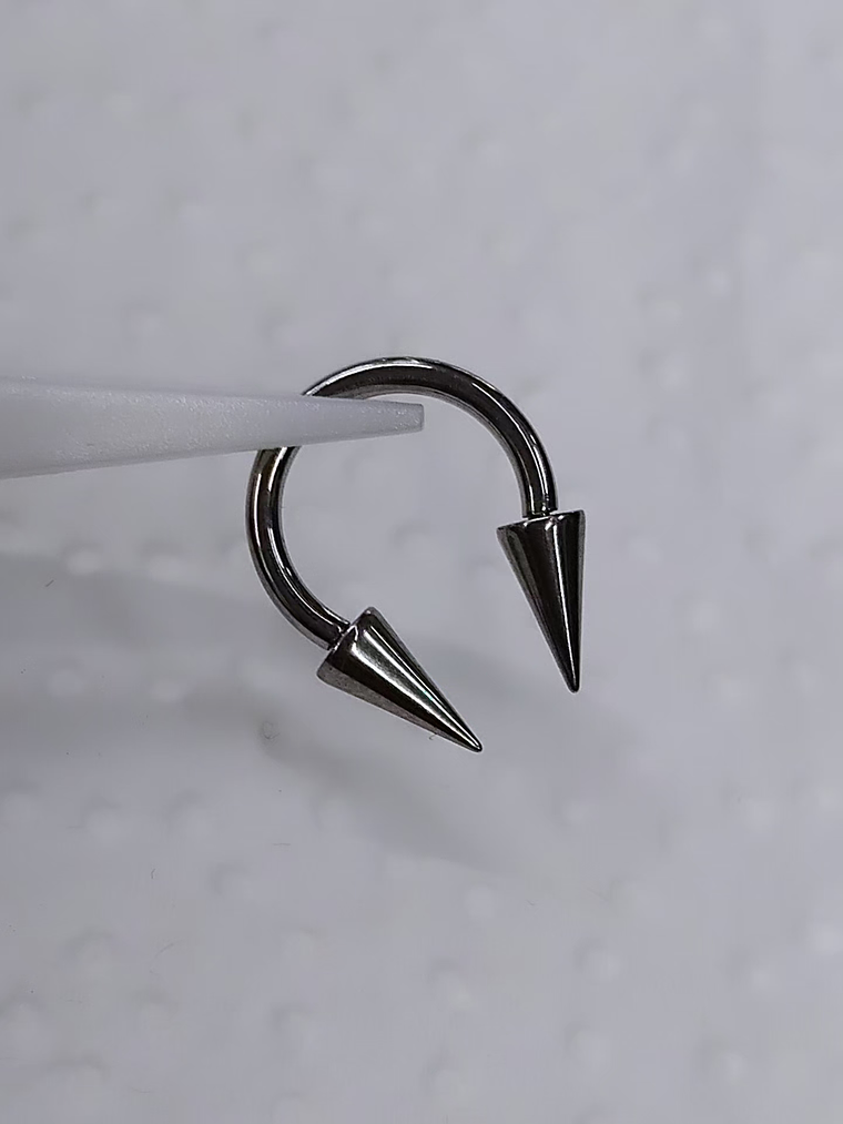 Barbell circular 10mm con puntas en titanio grado implante 16g 1