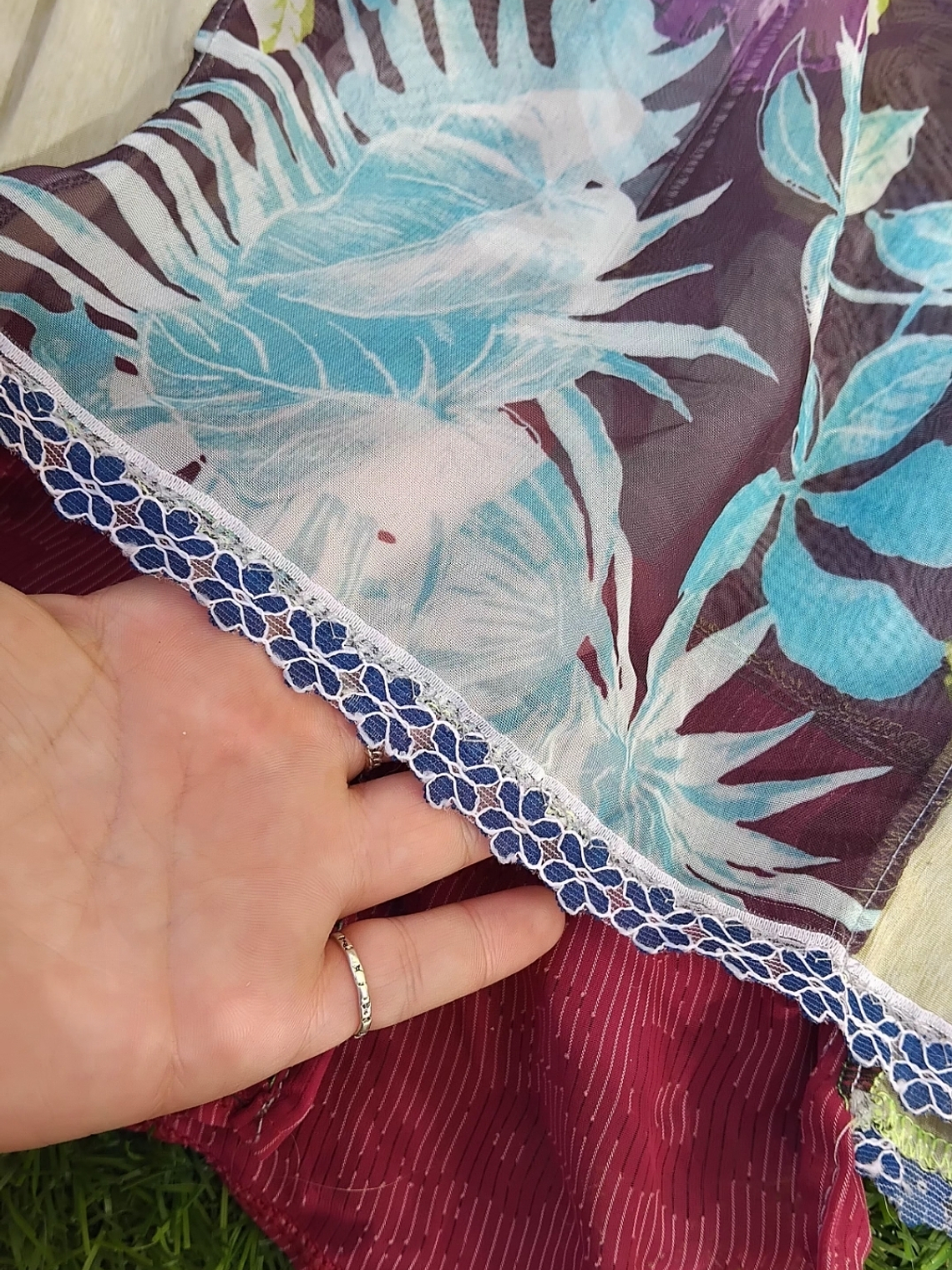 Blusa modificada, talla XS / S , prenda única  5