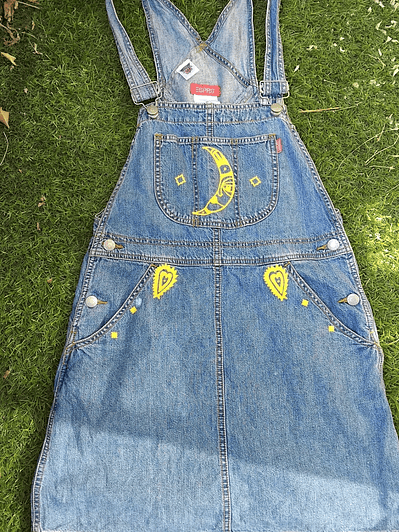 Jardinera falda estampada  talla S/M única. 