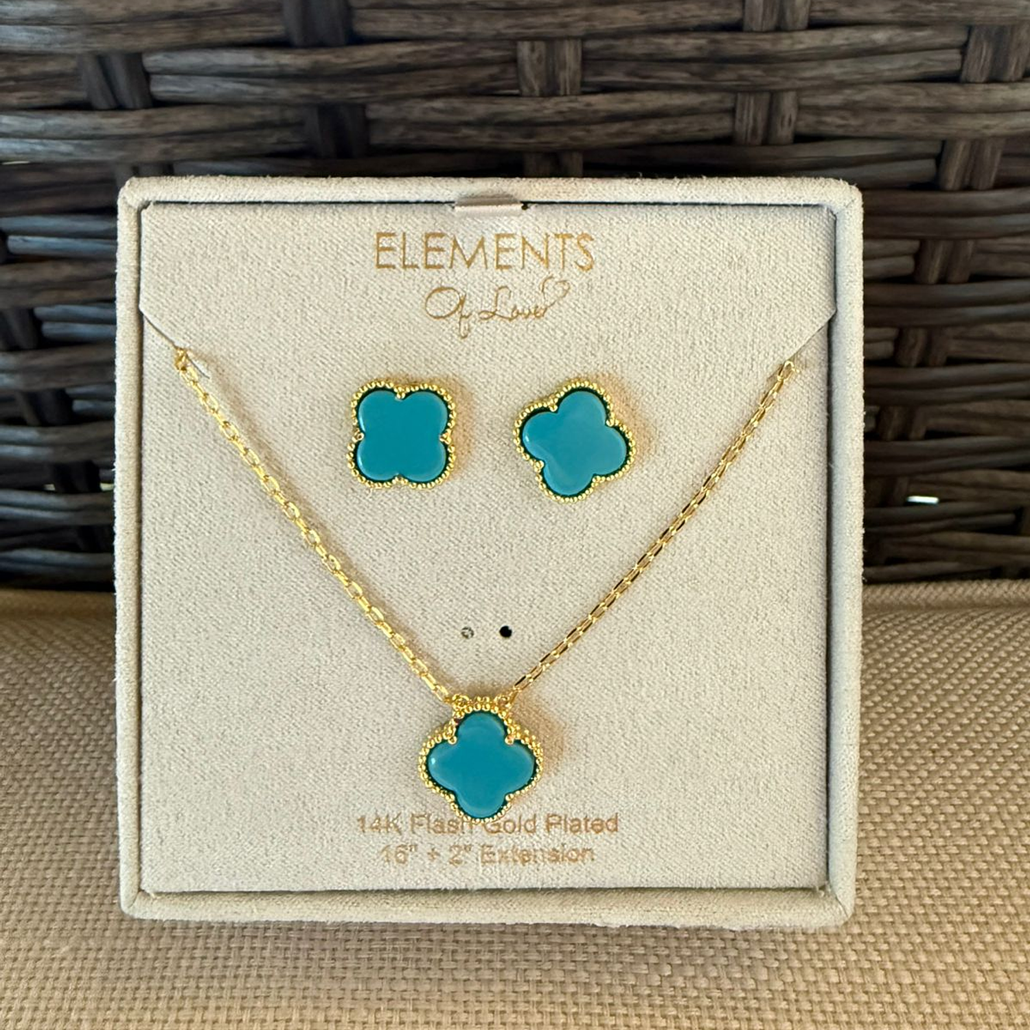 Set Collar y Aros estilo Van Cleef