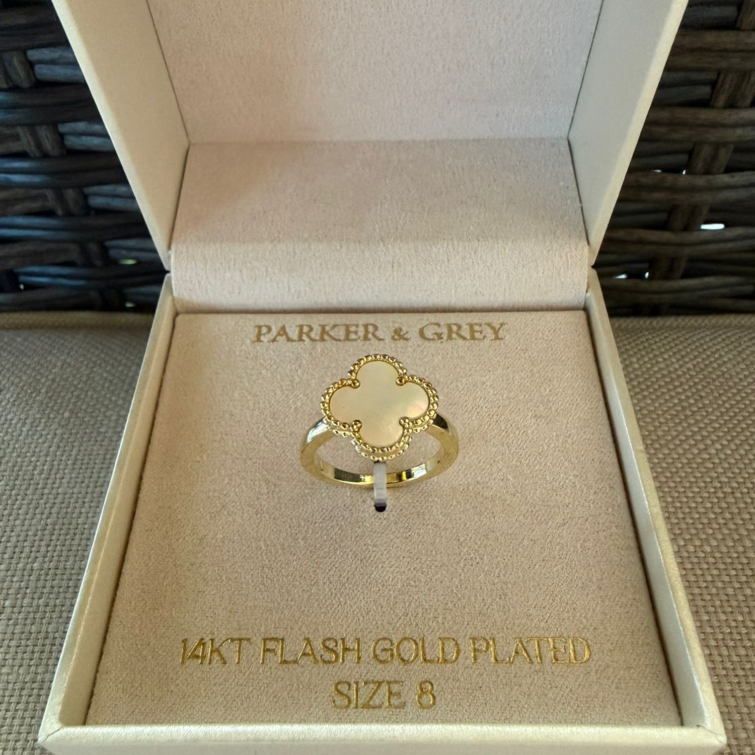 Anillo estilo Van Cleef tallas 7, 8 y 9