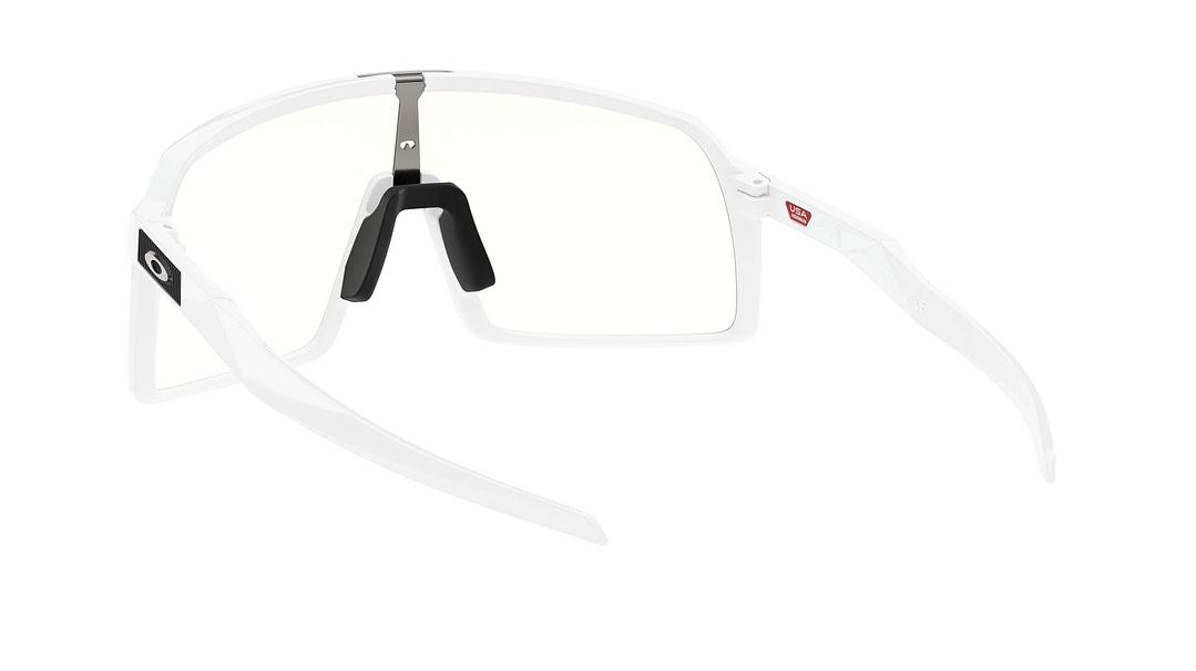 Oakley Sutro 5