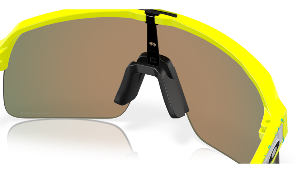 Oakley Sutro Lite 4