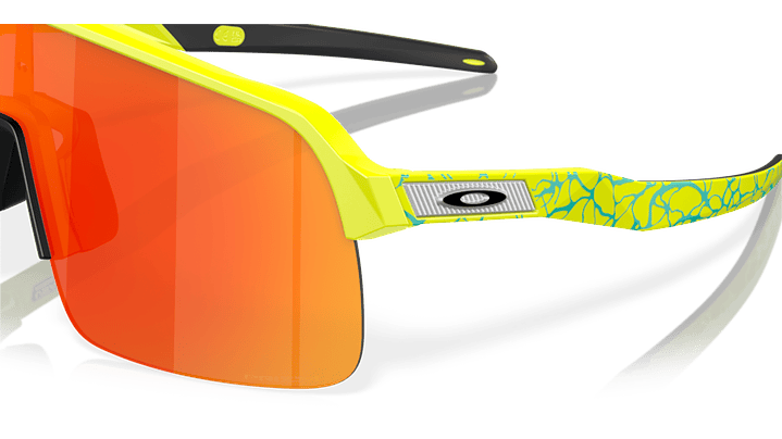 Oakley Sutro Lite 5