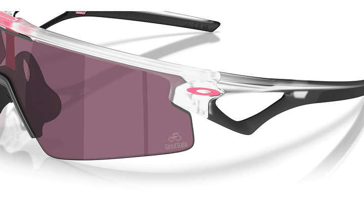 Oakley Sphaera Strike OO9531-1037 2