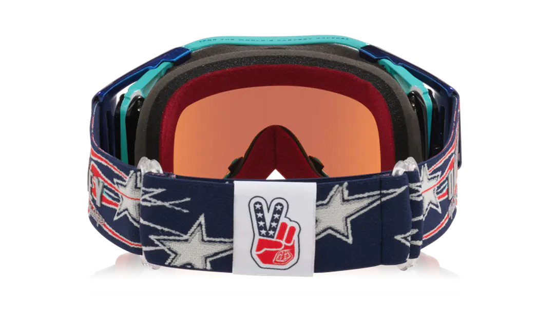 Oakley Airbrake MX OO7046-H700 3