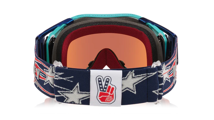 Oakley Airbrake MX OO7046-H700 3