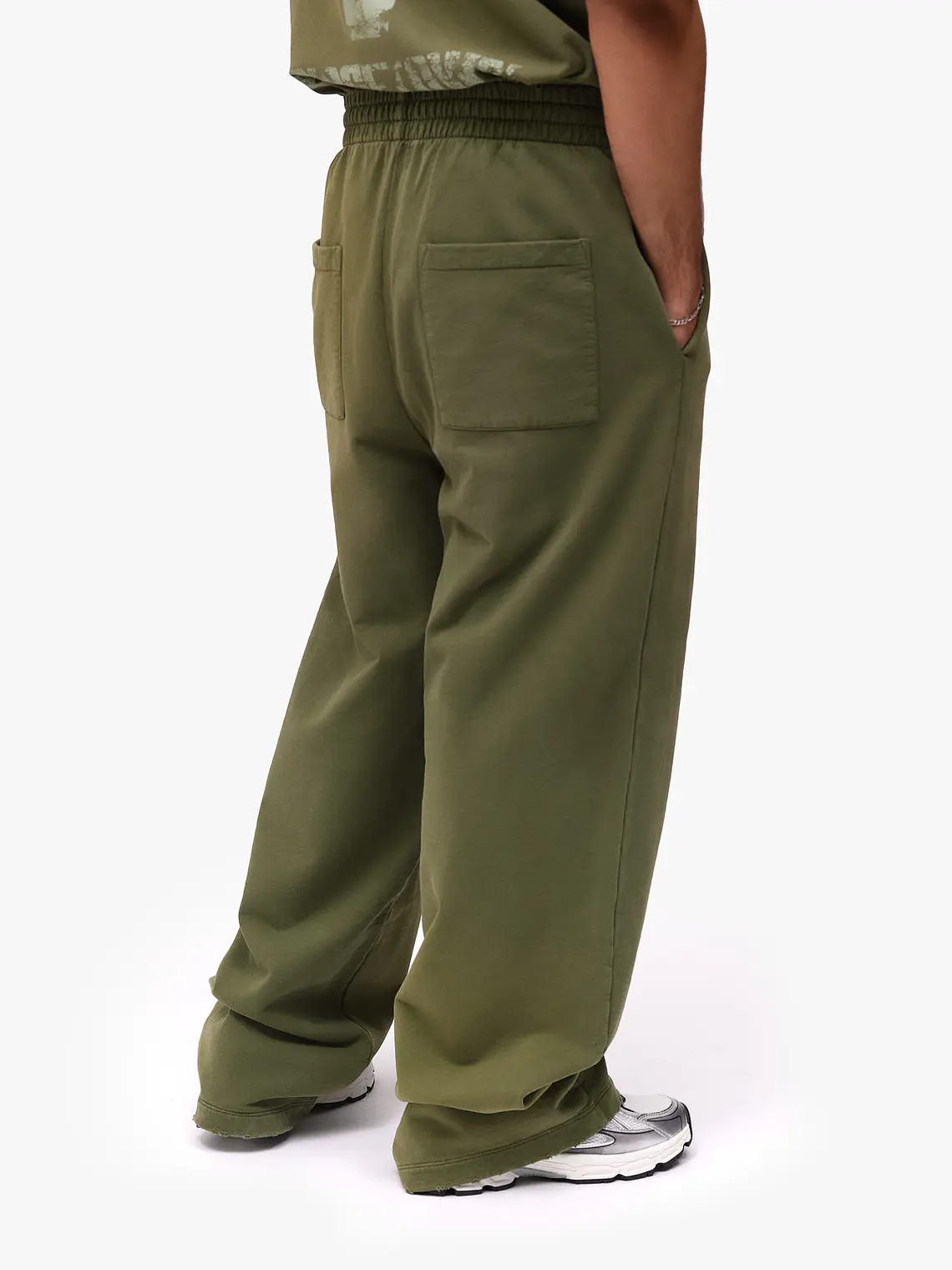 LARGE PANTS OLIVE 1