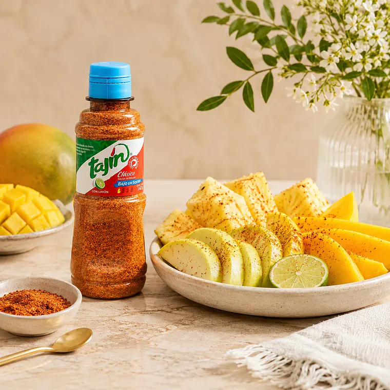 Tajin Chile & Lime Low Sodium 142g 2