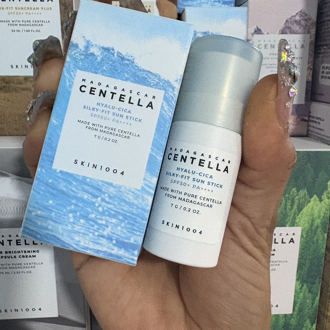 Skin1004 hyalu cica Sun stick 7g factor solar  1