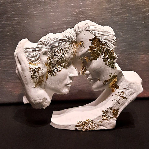 Estatueta "Somos um do outro"