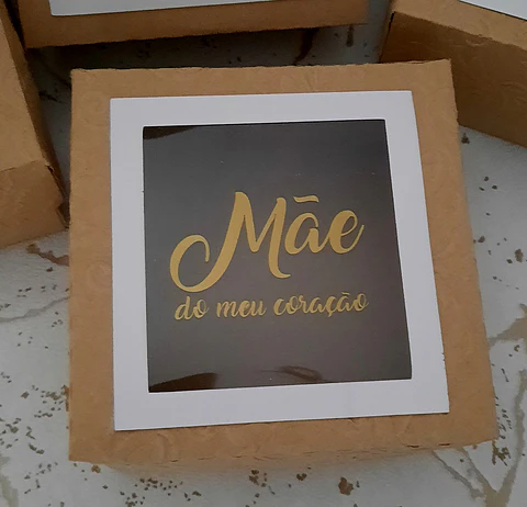 Caixa Mãe “Mãe do Meu Coração” – Embossing & Acetato