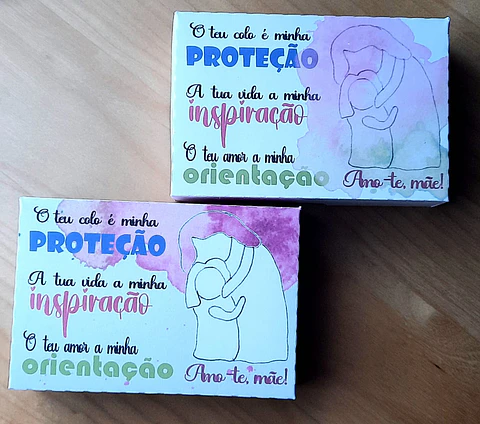 Caixa Mãe “Amo‑te Mãe!” – Design Especial