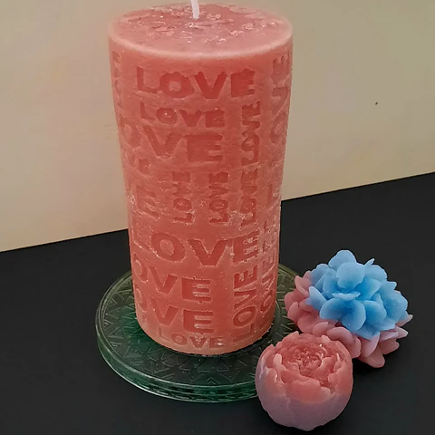 Vela pilar "Love" ❤️