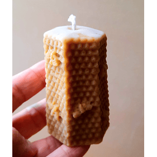 O mundo das Abelhas Vela Pilar Favo de Mel