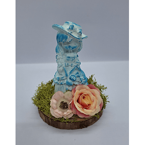 Carmelinda Princesa no Jardim com Coelho