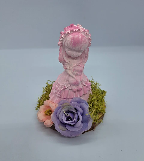 Estatueta Princesa Sissi com ursinho no Jardim 