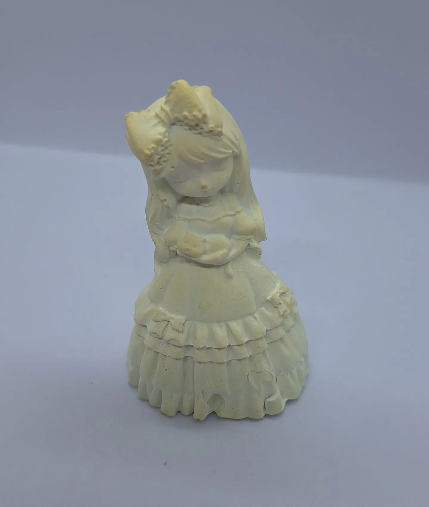 Estatueta Princesa Andrea com Gatinho ao colo 2