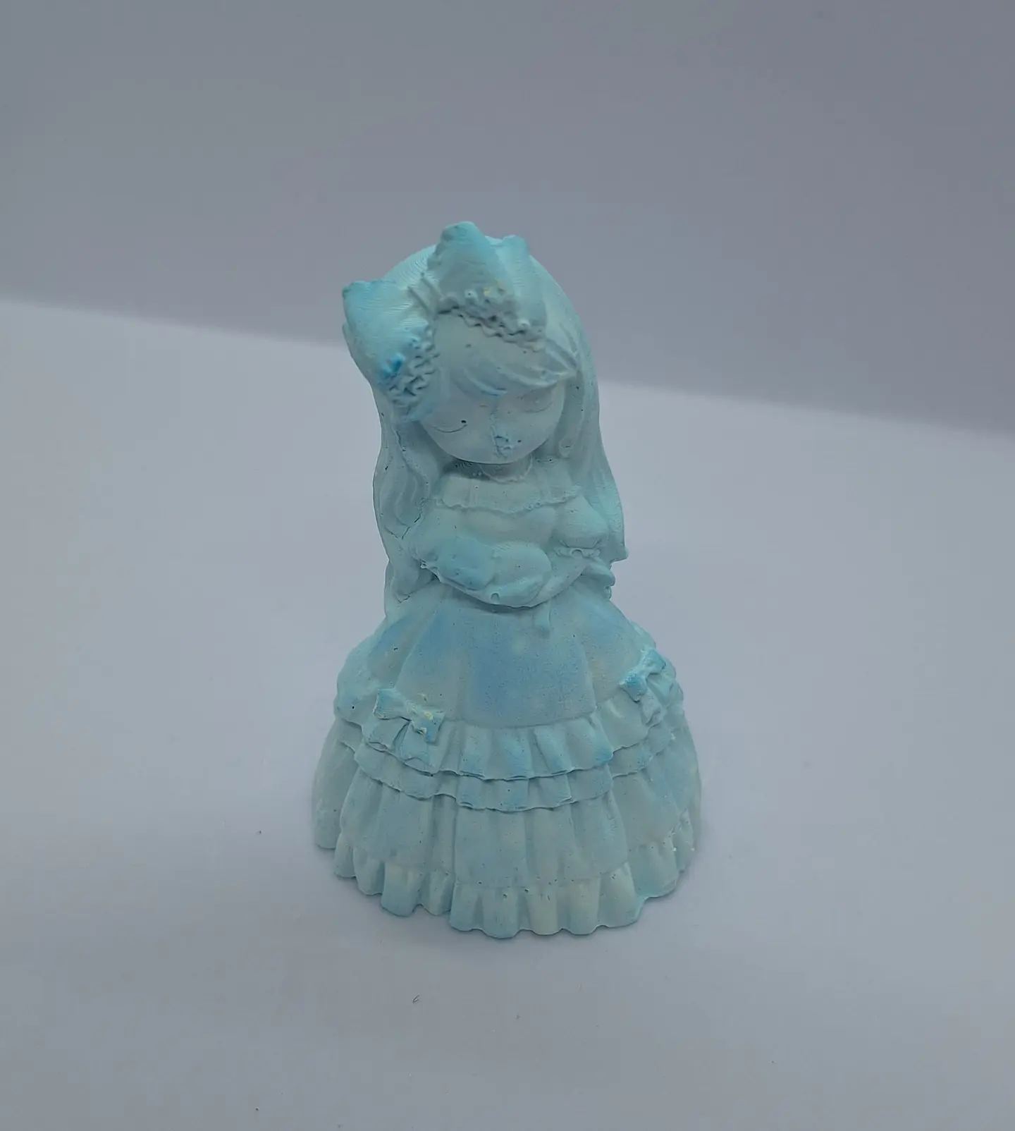 Estatueta Princesa Andrea com Gatinho ao colo 3