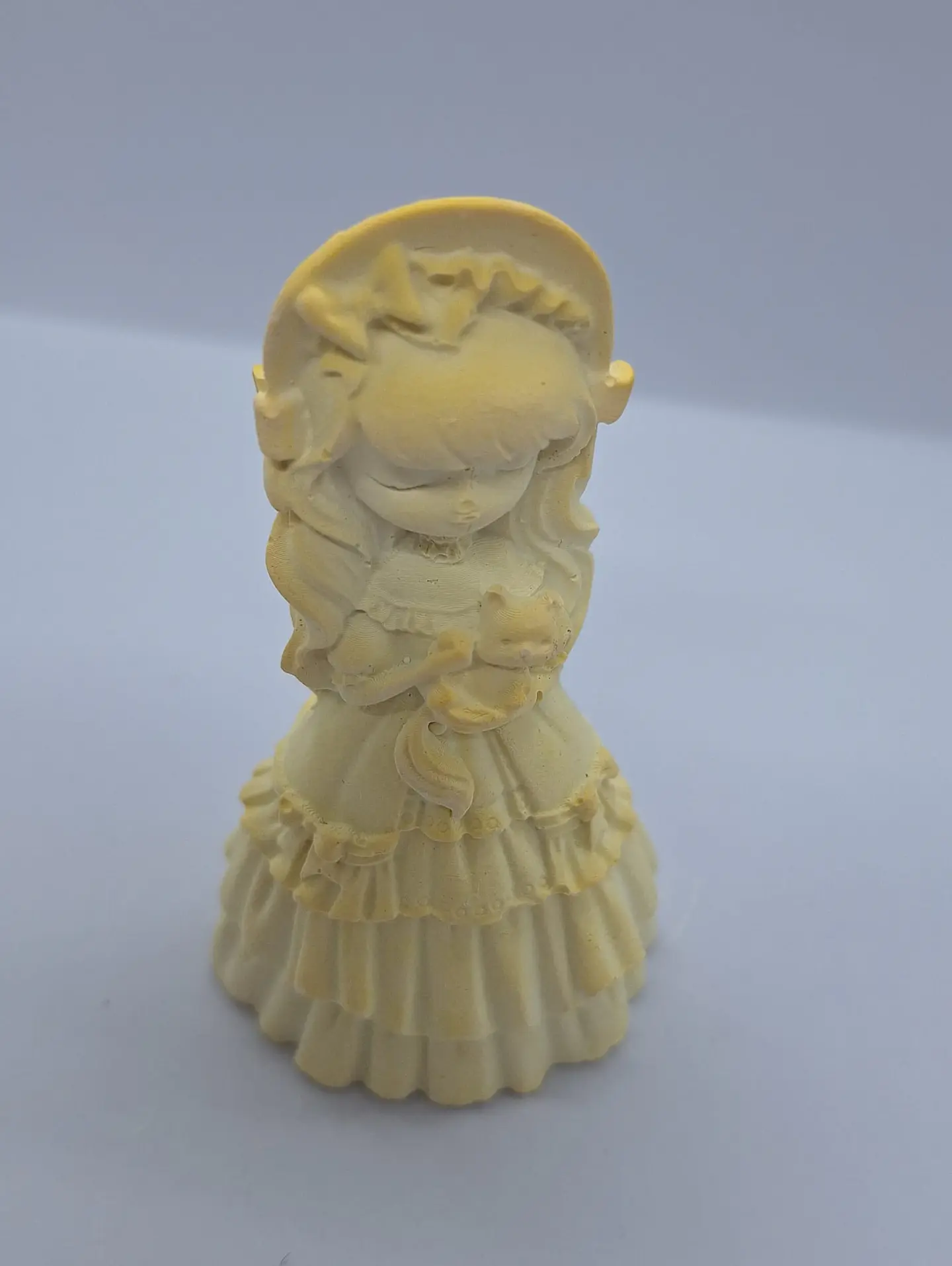 Estatueta Princesa Lara com gatinho 1