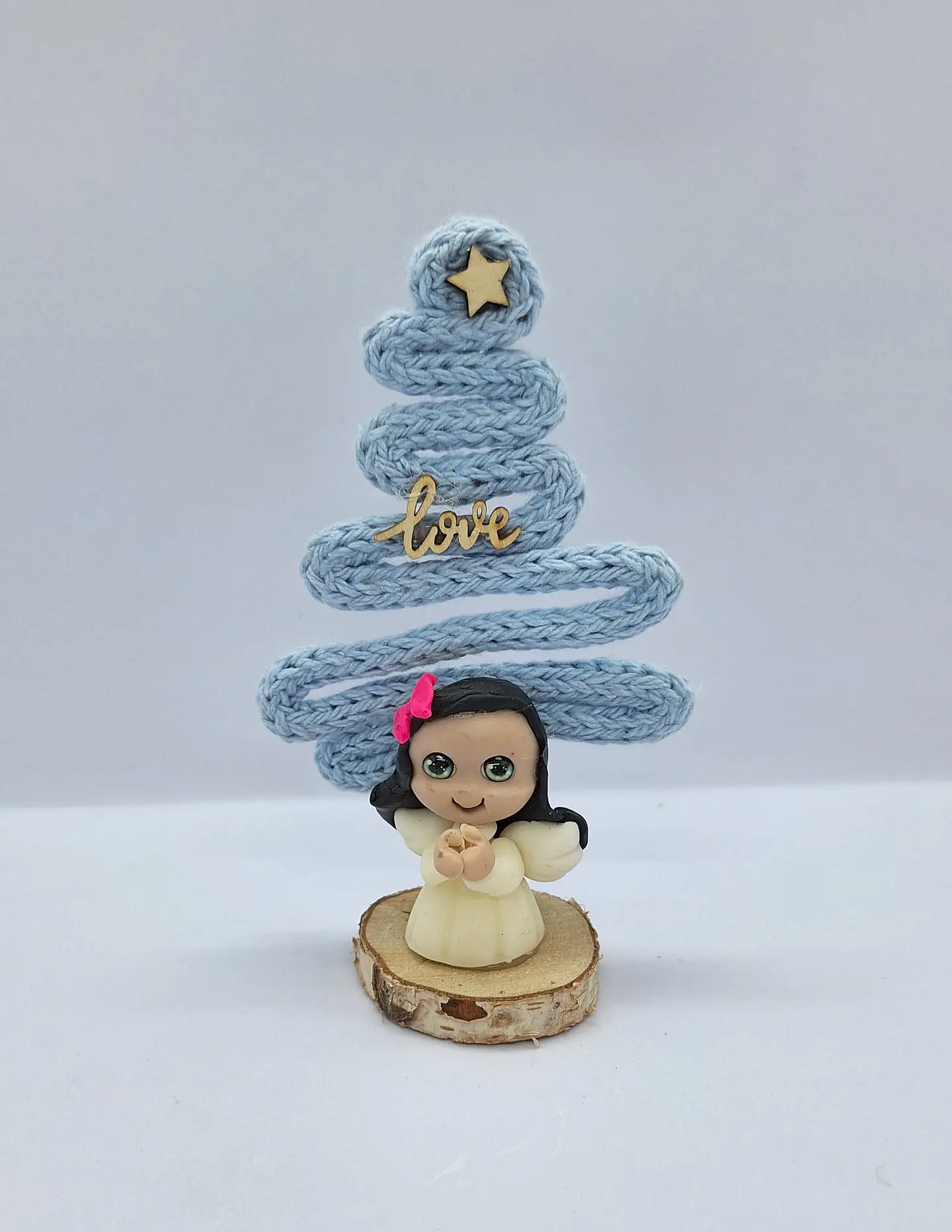 Anjinhos com Arvore Natal azul 2