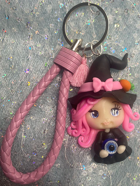 Porta-Chaves Bruxinha da Proteção | Biscuit